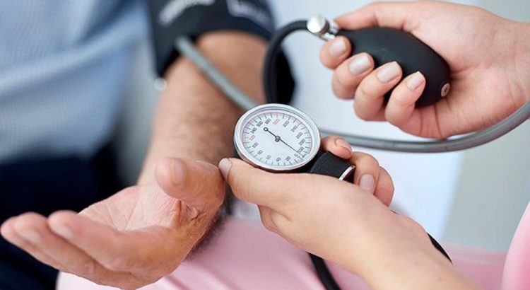 magas vérnyomás kezelése népi gyógymódokkal